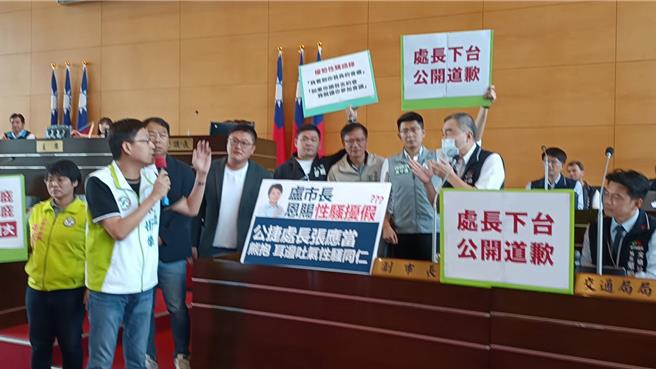 台中市公共运输与捷运工程处张姓处长疑涉嫌性骚，议员要求市府将其停职。（陈淑娥摄）
