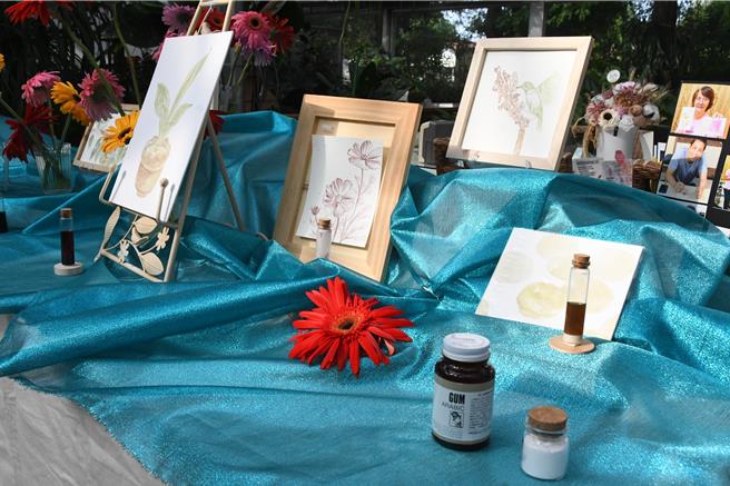 彰化縣田尾休閒農業協會首推卉萃取花汁，做為彩繪顏料。（彰縣府提供／葉靜美彰化傳真）