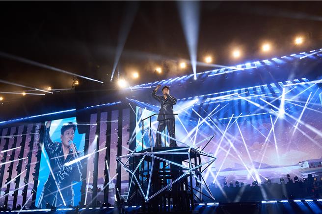 張信哲日前重返成都舉辦演唱會。（潮水音樂提供）