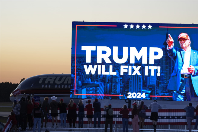 美国总统大选战况胶着，华尔街严阵以待。（图／美联社）