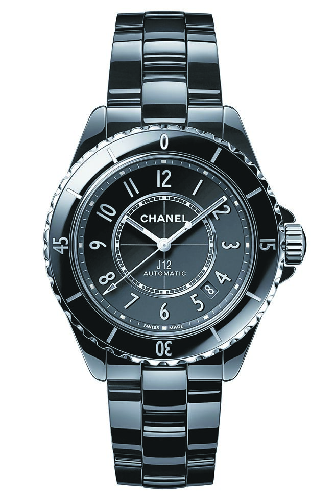 香奈儿J12黑色陶瓷腕表。（CHANEL提供）