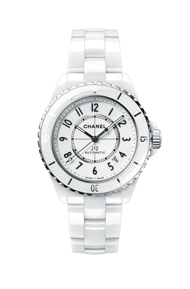香奈儿J12白色陶瓷腕表。（CHANEL提供）