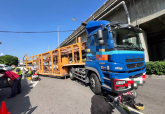 台中死亡車禍！婦人擦撞遭捲入聯結車底「骨盆變形」送醫搶救不治