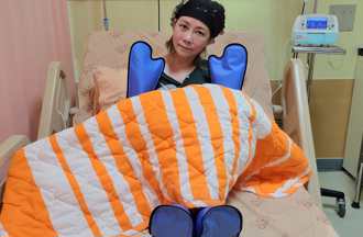 作家小彤第10次化療驚現「最可怕副作用」 曝真實病況：恐殘疾