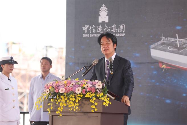  赖总统主持「海军轻型巡防舰防空型原型舰安龙典礼」，并提出3点重大意义。
（记者黄迪明摄）