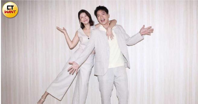 许孟哲与赵孟姿共同主持潜水节目《潜进蓝色星球》。（图／记者焦正德摄）