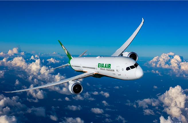 长荣航空全球各地客服中心即日起推出中、英文24小时全天候客服，提供旅客安心、便利的服务。（长荣航空提供／陈麒全桃园机场传真）