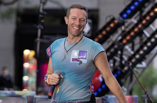 酷玩乐团主唱克里斯马汀惊传在澳洲开唱时发生意外。（图／达志影像）