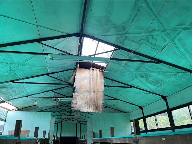 九九山庄龙门客栈内部损坏，目前暂停申请，已付费山友可全额退费。（林业署新竹分署提供／邱立雅竹县传真）