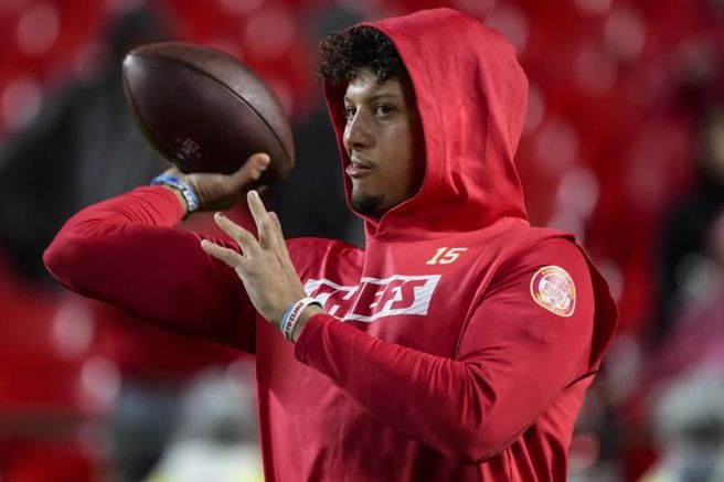 NFL明星四分卫马霍莫斯。（美联社）