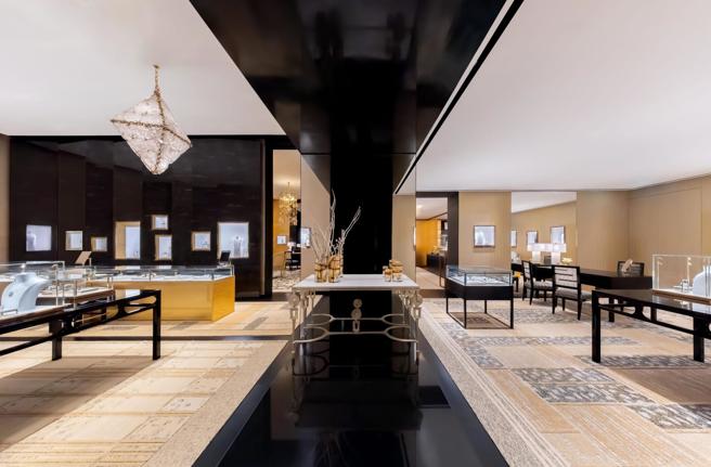 香奈兒在台北101開設腕表與珠寶旗艦店，目前全球只有5家，台北即是其一，且是亞太區唯一一家珠寶腕錶專賣店。（CHANEL提供）