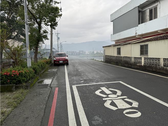 国土署与冬山乡公所今举办「美和路拓宽工程」动土典礼。（吴佩蓉摄）