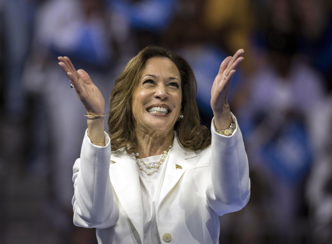 「萨巴托水晶球」对美大选最终预测，认为贺锦丽会险胜川普。（图／美联社）