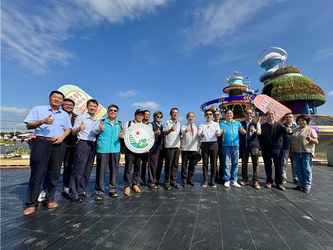 江启臣等人前往考察。（江启臣办公室提供／李京升台中传真）