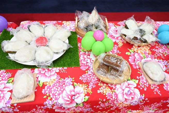 本次博览会规划展示了擂茶、东方美人茶、福菜、柿饼、仙草、桔酱等多种客家特色产品。(图/花莲县政府提供)