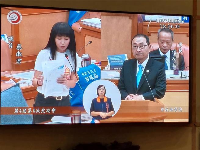 桃捷增购10列新车卡关，国民党新北市议员蔡淑君忧心影响民眾搭车权益。（陈慰慈摄）