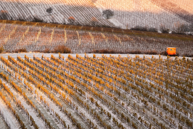 立冬期间，不论是穿着或家饰都选择暖色系，可帮提升个人运势和宅运。（示意图：Shutterstock／达志）