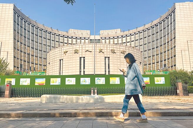 为防止高居不下的地方债恶化成系统性经济风险，大陆拟修正《监督法》，明确强化人大常委会对政府债务监督。（中新社）