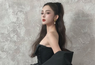 古力娜扎平口高定礼服惊艷眾人 近距离0修图美照曝光