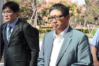 竹北天坑案首出庭 楊文科喊冤：未獲肯定反遭起訴