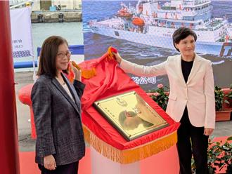 千噸級海巡艦交船   鄭麗君：推動造船產業鏈
