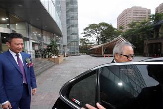 金聯董事長交接施俊吉依舊霸氣   任期可剝奪國家資產不可被賤賣