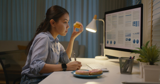 4生肖什麼苦都吃 屬馬用笑容化解 永遠不服輸