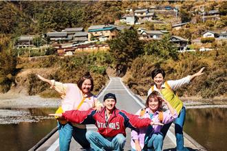 楊貴媚、嚴藝文高空滑索冒險 鍾欣凌嚇破膽大喊：這個我不行