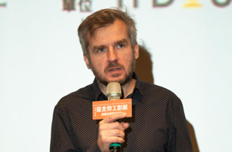 《時尚過後》揭快時尚黑幕！導演來台親問：你敢穿？