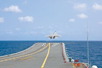 山東艦赴西太 菲演練南海奪島