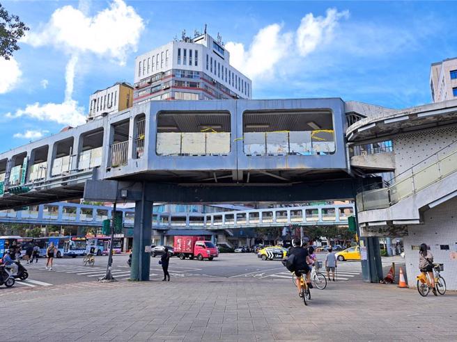台北市和平新生天橋5日拍板確定拆除。（資料照）

