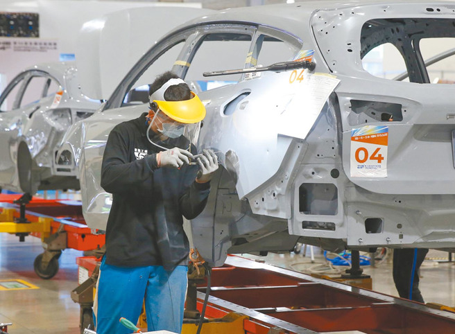 3＋2新五專模式引爭議 學界：副學士學位誘因不足。（示意圖/本報資料照）