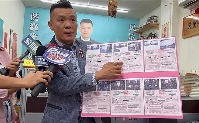 台中1名大學生9月間騎機車外出在同一路段遭人惡意跟拍檢舉，連續接到6張罰單，違規行為皆為未依規定使用方向燈，家長憤而向台中市議員江和樹投訴。（民眾提供／馮惠宜台中傳真）