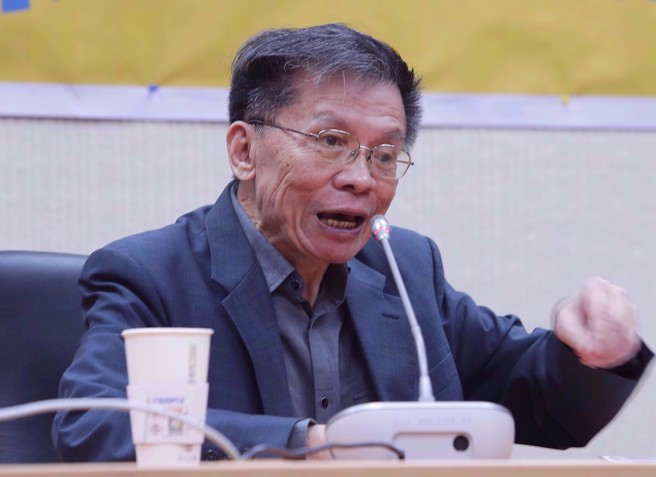 沈富雄常在節目發表逆風向的預測，話題性十足。（示意圖／資料照／季志翔攝）