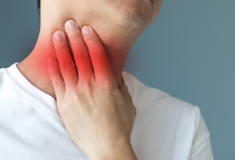 吞嚥卡卡 壯年男罹食道癌末期 醫揭5高危因子