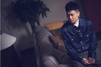 蕭秉治為爸媽唱情歌 感謝無私親恩縫補破碎的心