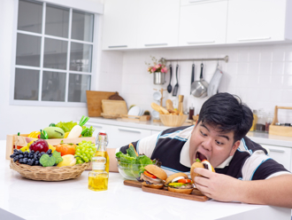 不是糖尿病！一天吃6餐還餓超快 醫揪關鍵原因