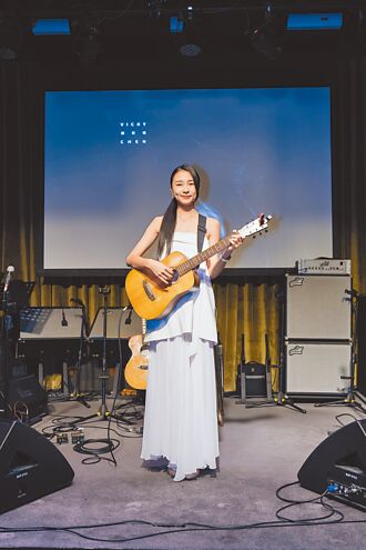 陳忻玥消失4年 曝曾借錢上心靈課程