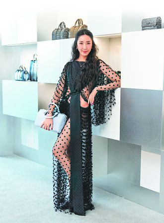 隋棠節食3天 穿鏤空洋裝辣翻