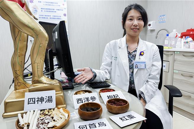 中醫大新竹附設醫院中醫科醫師吳佩芸指出，民眾習慣在立冬「進補」，但進補方式需根據個人體質進行調整。（羅浚濱攝）