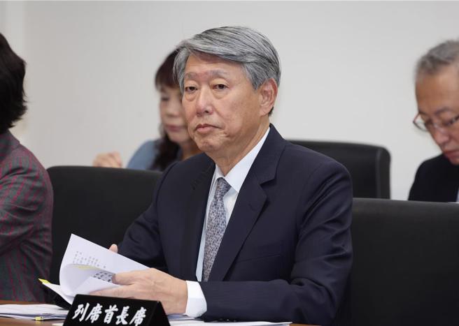 川普当选美国新总统，台积电被迫赴美可能加速，经济部长郭智辉认为，大公司获利是好几倍，不在那几十趴关税。（姚志平摄）)