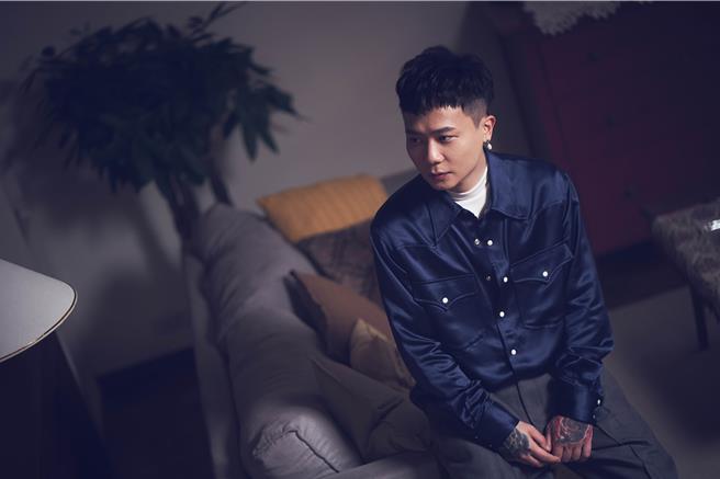 蕭秉治推出新歌〈我對你的愛沒有盡頭〉。（相信音樂提供）