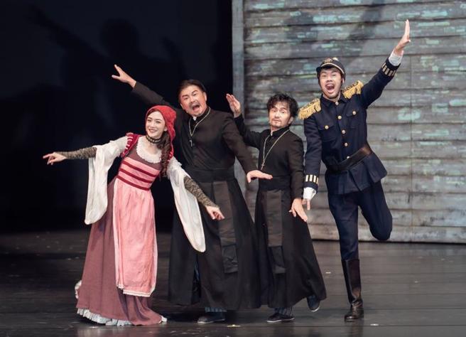 《冒牌天使》十週年巡演啟動，楊千霈（左起）、曾國城、唐從聖、陳大天。（果陀劇場提供）