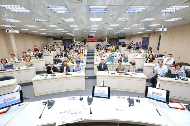 市府办理「基隆市推动都市更新精进作为与展望座谈会」协助招商(图/基隆市政府提供)