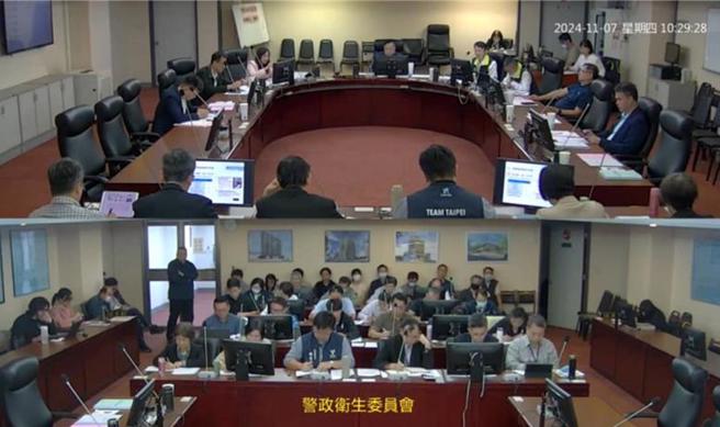 天王劉德華台北小巨蛋演唱會後，場外菸蒂一堆，國民黨台北市議員秦慧珠7日指出，小巨蛋應跟進台北大巨蛋將戶外空間列為禁菸區。（摘自台北市議會大會議事影音）