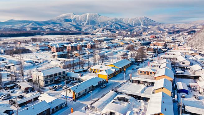 顶流尔滨带着升级版冰雪大世界回来了。（大陆央视）