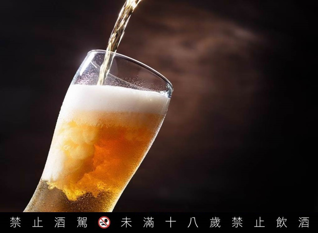台中一名39歲江姓男子竊取海尼根零度啤酒6罐、BAR BEER啤酒6罐及BAR BEER啤酒4罐。（示意圖：shutterstock／達志）
