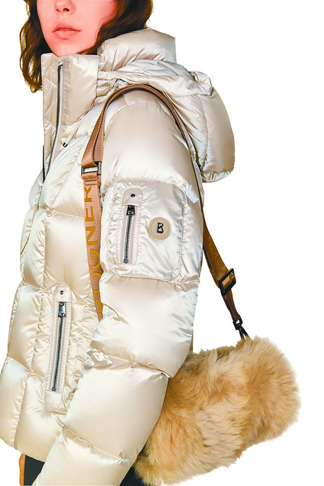 SOGO敦化館BOGNER羽絨外套，原價4萬5800元、特價3萬8000元。（SOGO提供）