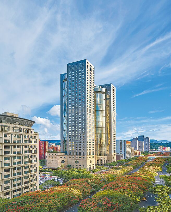 台北遠東香格里拉1994年12月開幕，是台灣首家與香格里拉集團合作的飯店，亦是台北最高樓層的地標飯店。（台北遠東香格里拉提供）