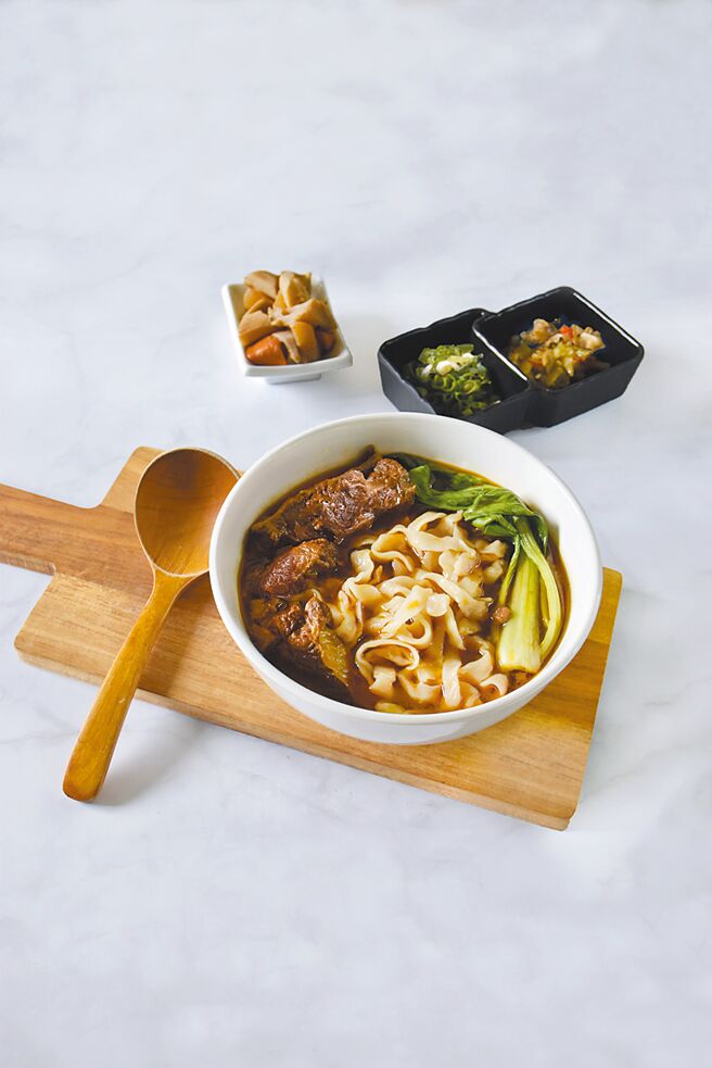 张拓芜 牛肉麵。（纪州庵文学森林提供）